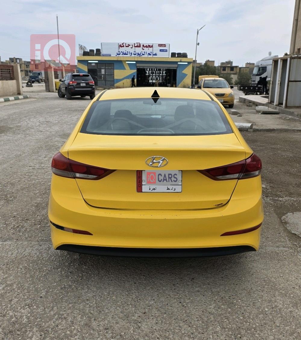 هیۆندای ئەلەنترا